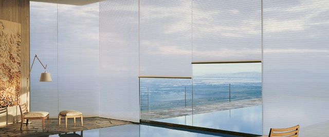 Cam balkonlar için perde sistemleri